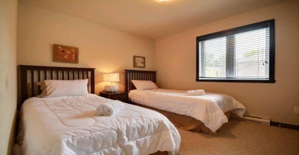 Tremblant-Les-Eaux - Rvmt Hotell Mont-Tremblant Exteriör bild